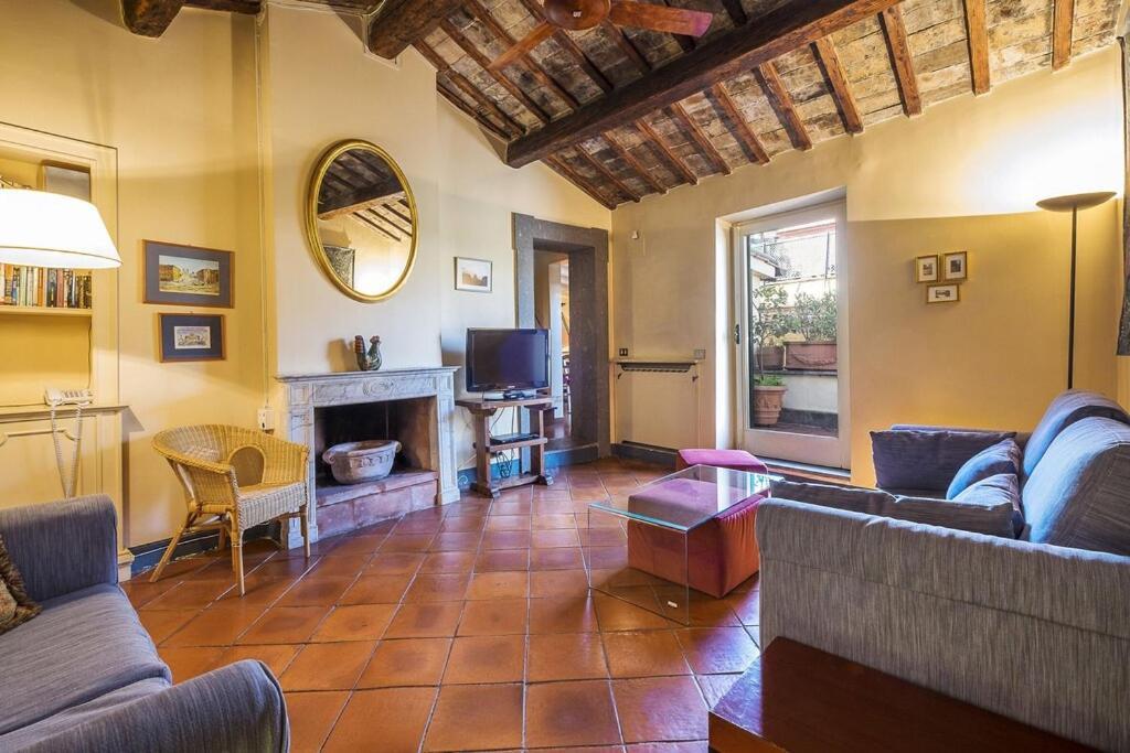 Navona Penthouse With Terraces Apartment *